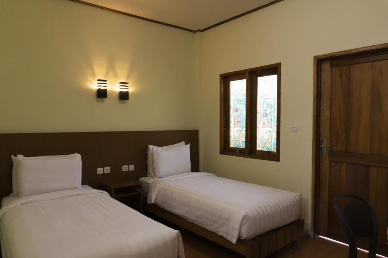 Wah Resort Gili Trawangan Exterior photo