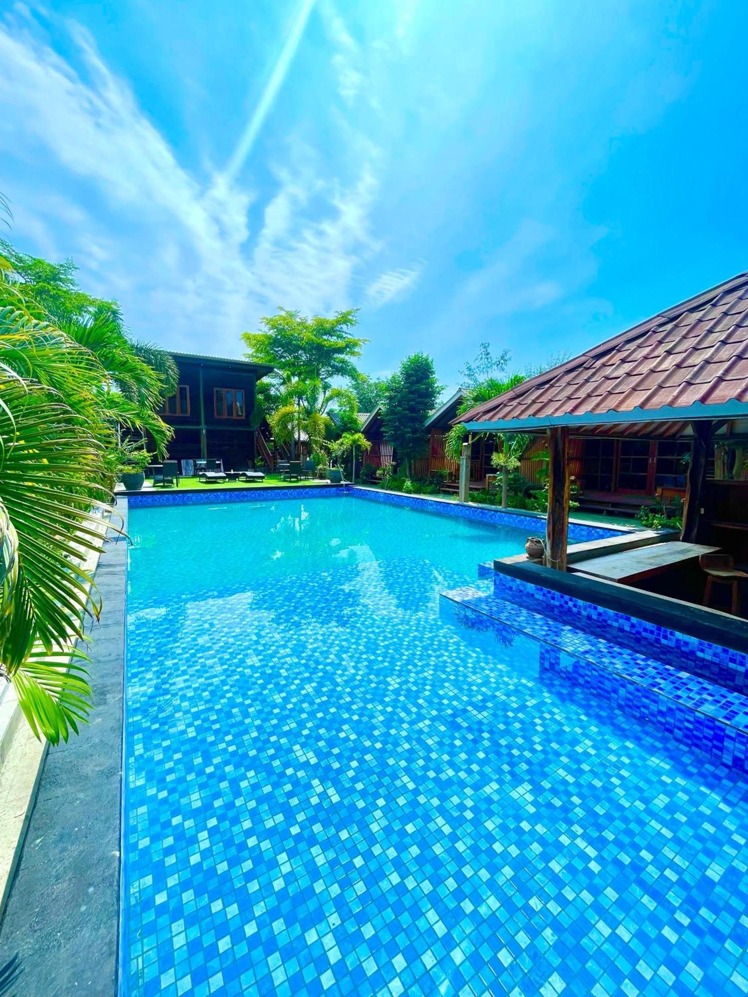 Wah Resort Gili Trawangan Exterior photo